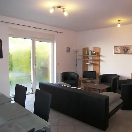 Schwab, In Apartment *